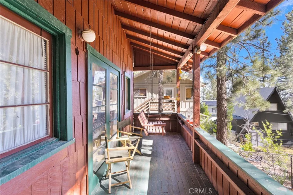 2054 E Canyon Wrightwood, CA 92397