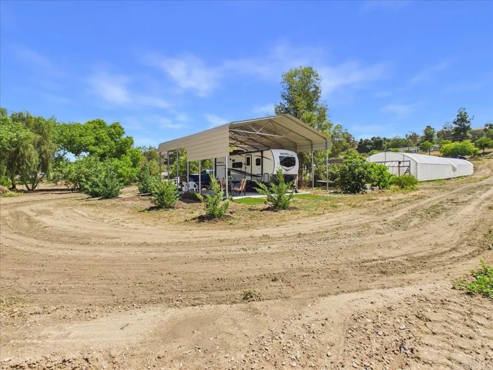 385 Feghali Road Ramona, CA 92065