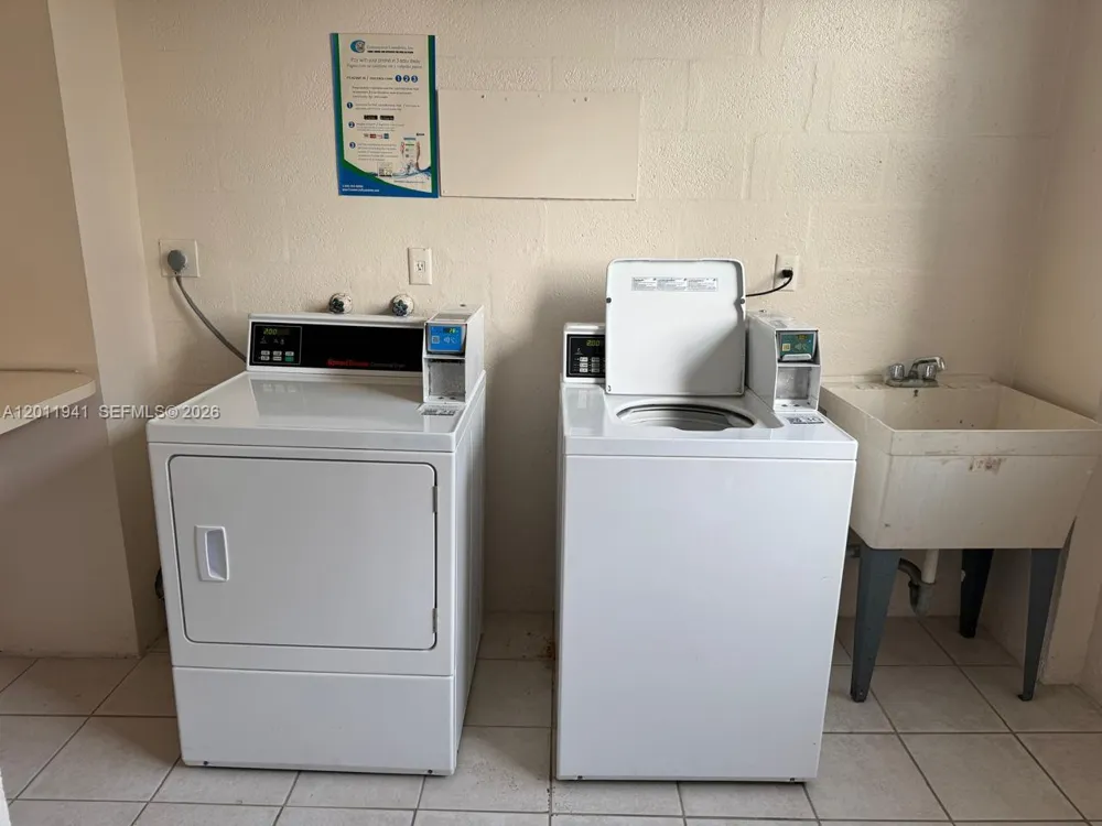 11111 Biscayne Blvd #2H Miami, FL 33181