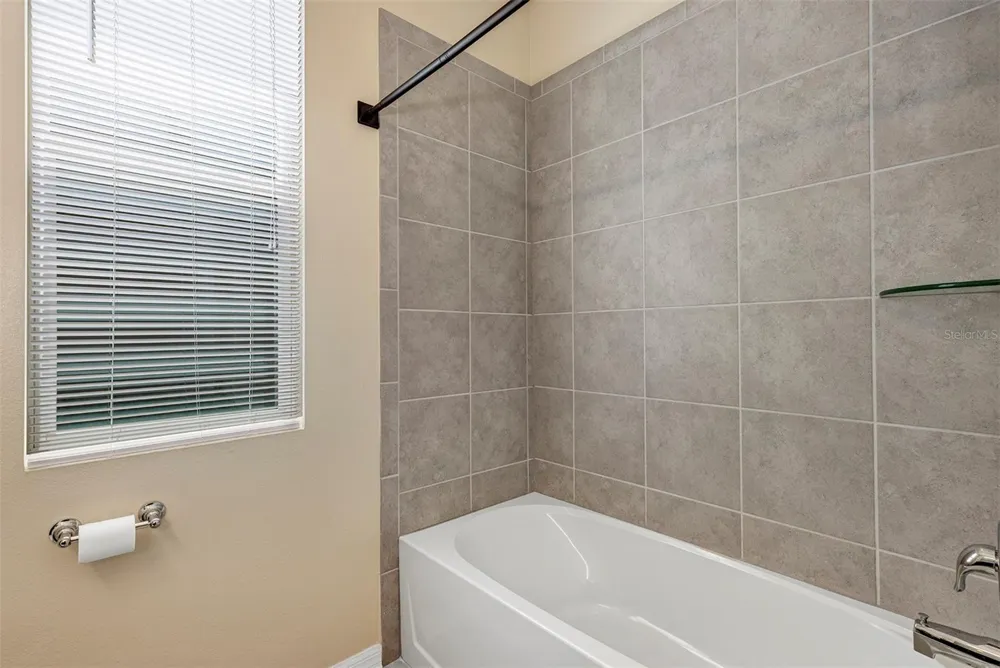 26868 WHITE PLAINS WAY Leesburg, FL 34748