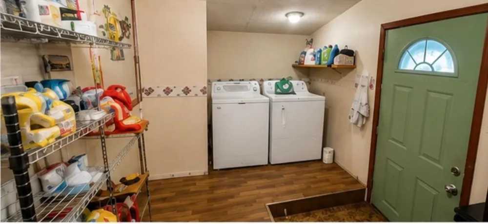 1271 Central Avenue Newark, TX 76071