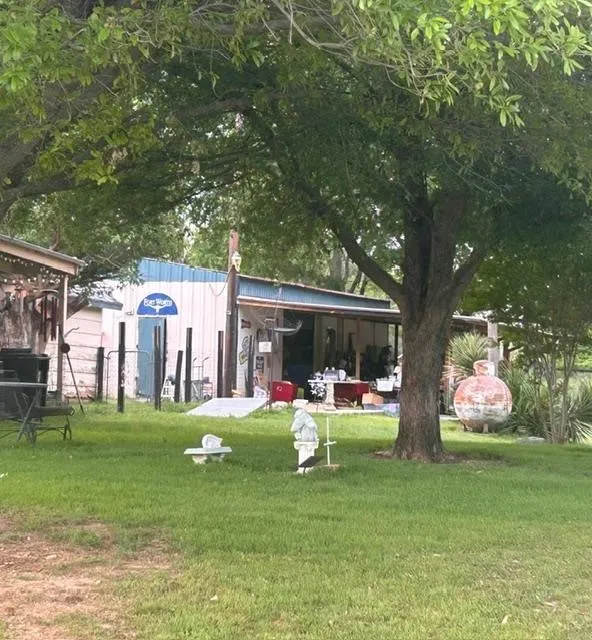 1271 Central Avenue Newark, TX 76071