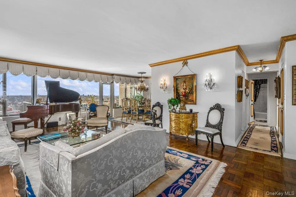166-25 Powells Cove Boulevard #19G Beechhurst, NY 11357