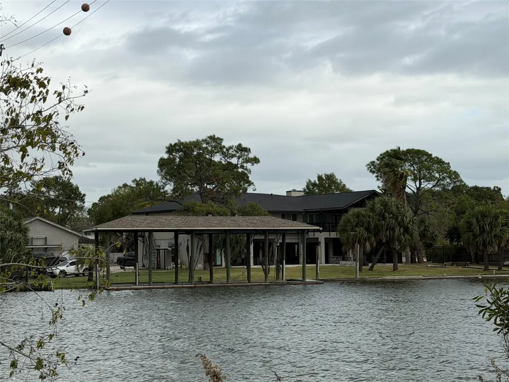 18617 Egret Bay Boulevard #712 Webster, TX 77058
