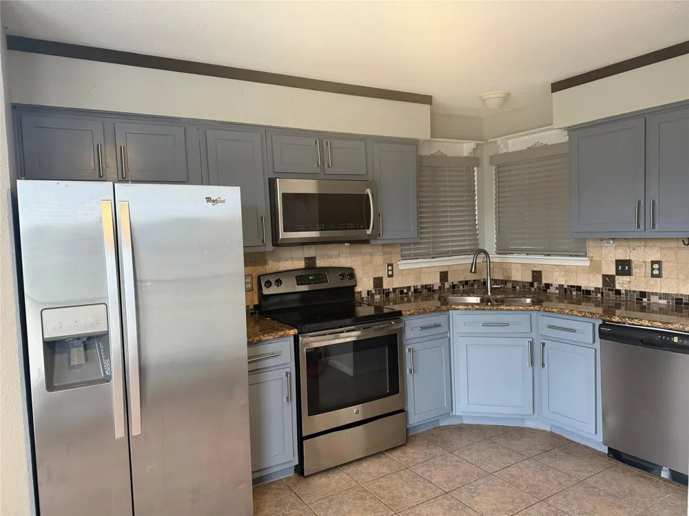 18617 Egret Bay Boulevard #712 Webster, TX 77058