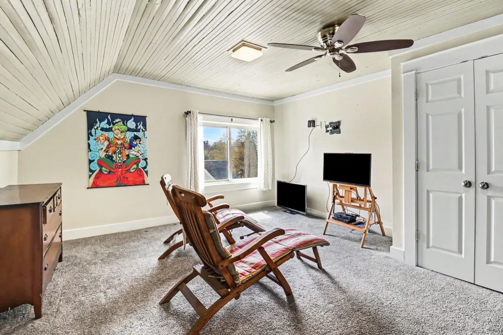 303 S Courtland Street Hart, MI 49420