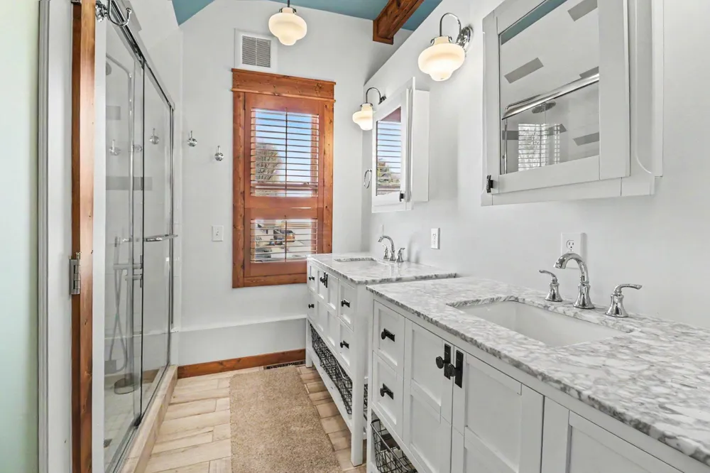 303 S Courtland Street Hart, MI 49420
