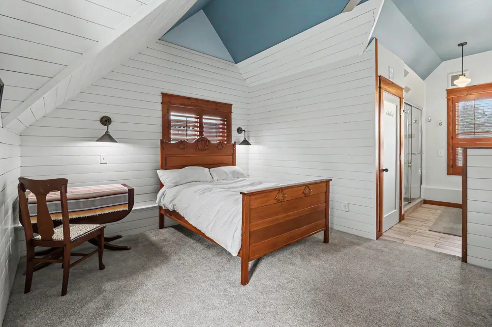 303 S Courtland Street Hart, MI 49420