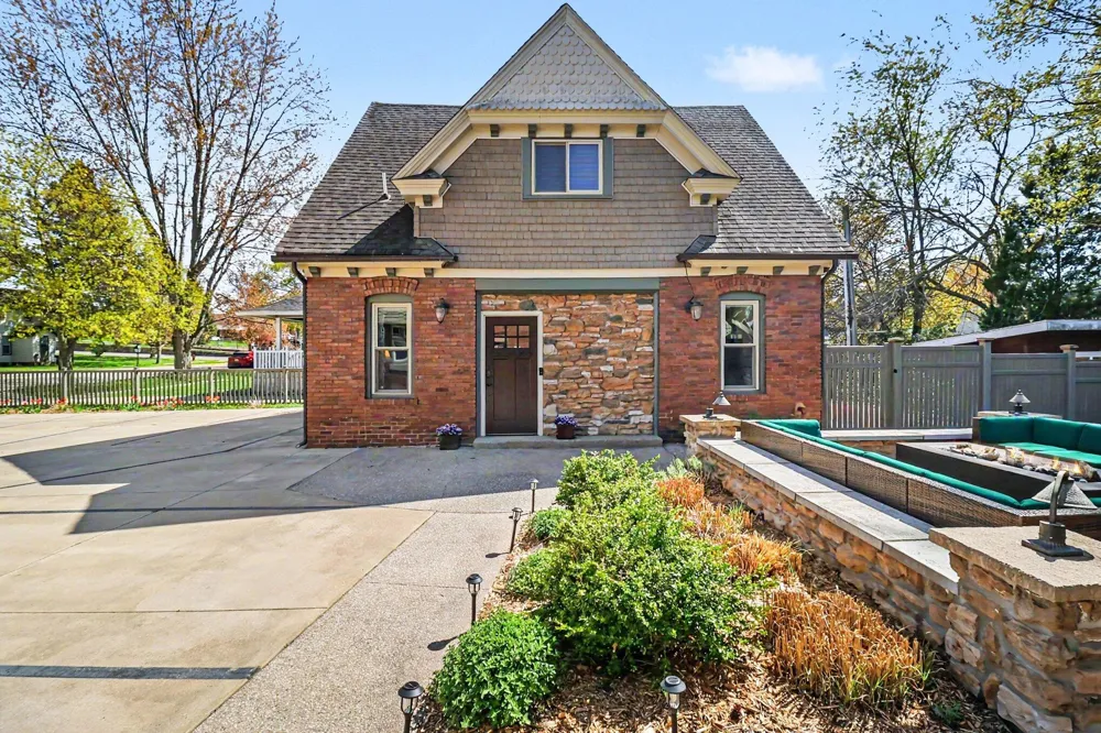 303 S Courtland Street Hart, MI 49420