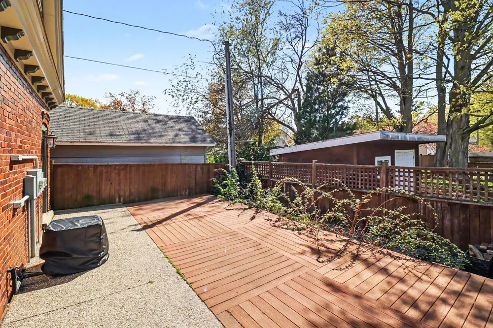 303 S Courtland Street Hart, MI 49420