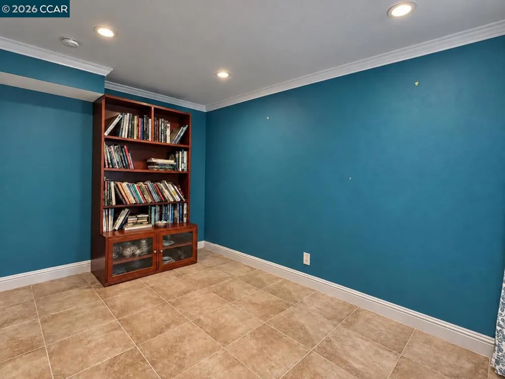 4420 Eagle Peak Rd #B Concord, CA 94521