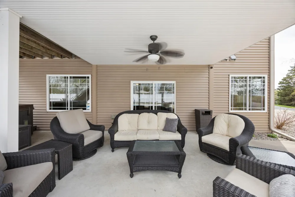 23840 Prairie Court Belle Plaine, MN 56011