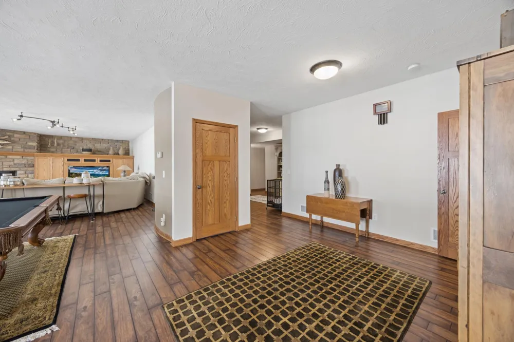 23840 Prairie Court Belle Plaine, MN 56011