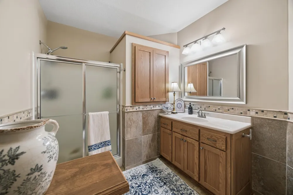 23840 Prairie Court Belle Plaine, MN 56011