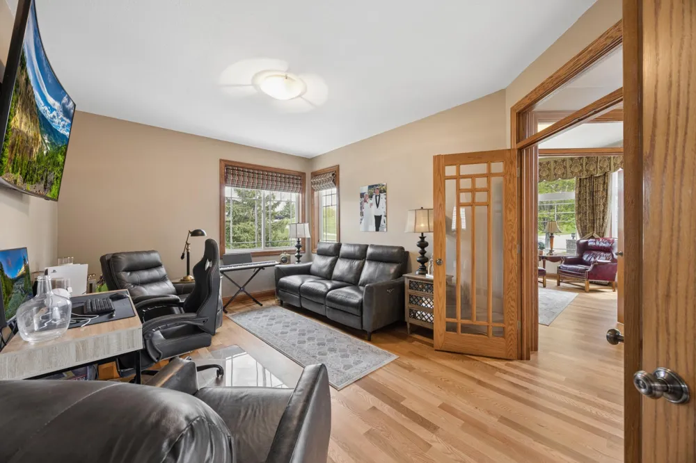 23840 Prairie Court Belle Plaine, MN 56011