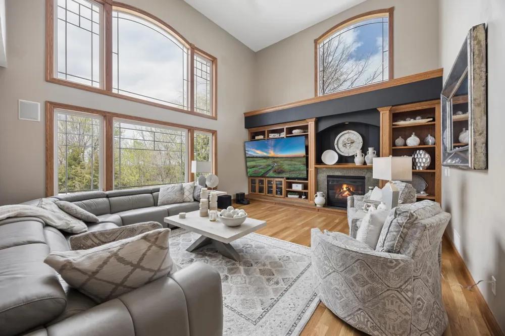 23840 Prairie Court Belle Plaine, MN 56011