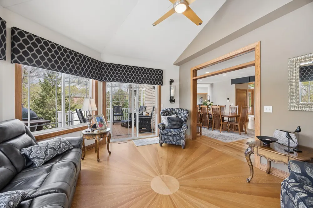 23840 Prairie Court Belle Plaine, MN 56011