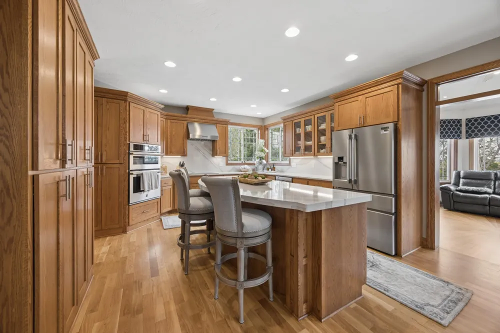 23840 Prairie Court Belle Plaine, MN 56011
