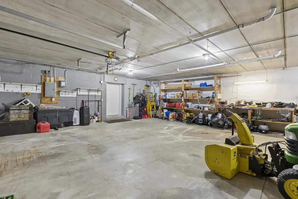 23840 Prairie Court Belle Plaine, MN 56011
