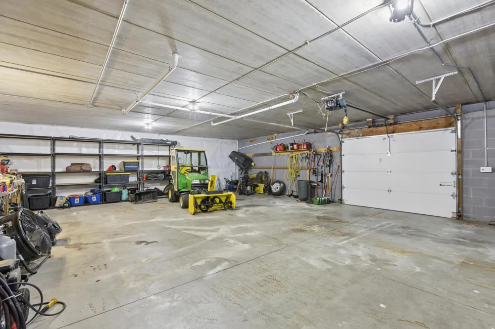23840 Prairie Court Belle Plaine, MN 56011