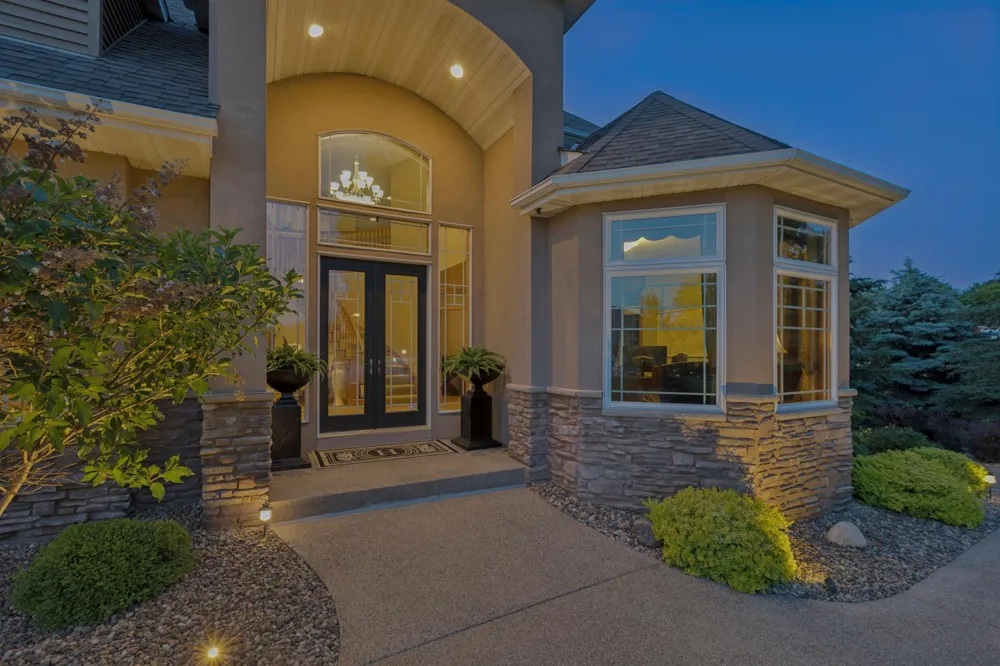 23840 Prairie Court Belle Plaine, MN 56011