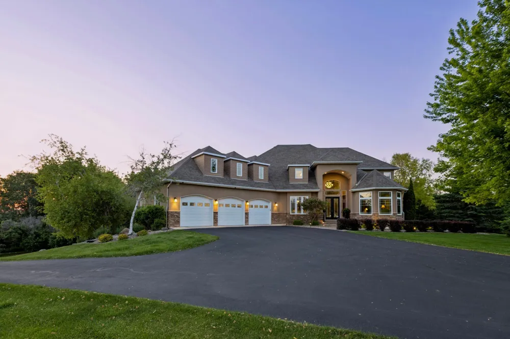 23840 Prairie Court Belle Plaine, MN 56011