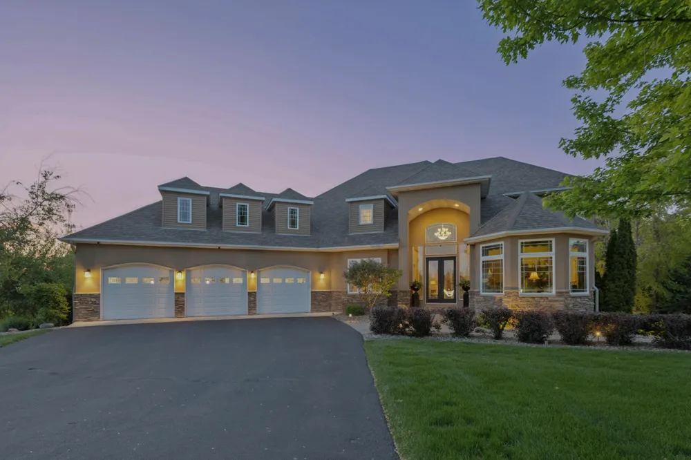 23840 Prairie Court Belle Plaine, MN 56011