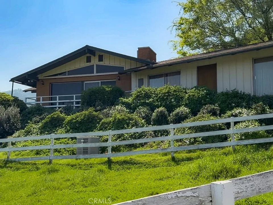 33295 Globe Dr Springville, CA 93265