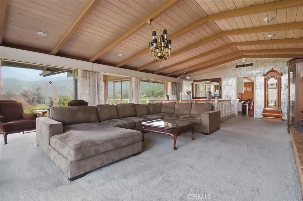 33295 Globe Dr Springville, CA 93265