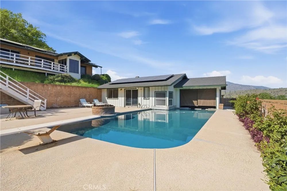 33295 Globe Dr Springville, CA 93265