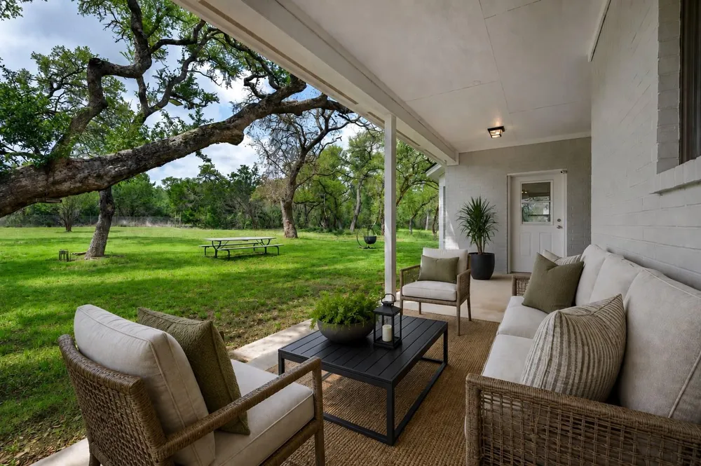 330 Live Oak Hills Court San Marcos, TX 78666