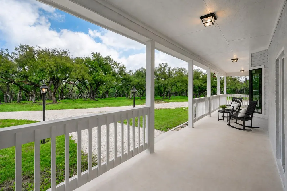 330 Live Oak Hills Court San Marcos, TX 78666