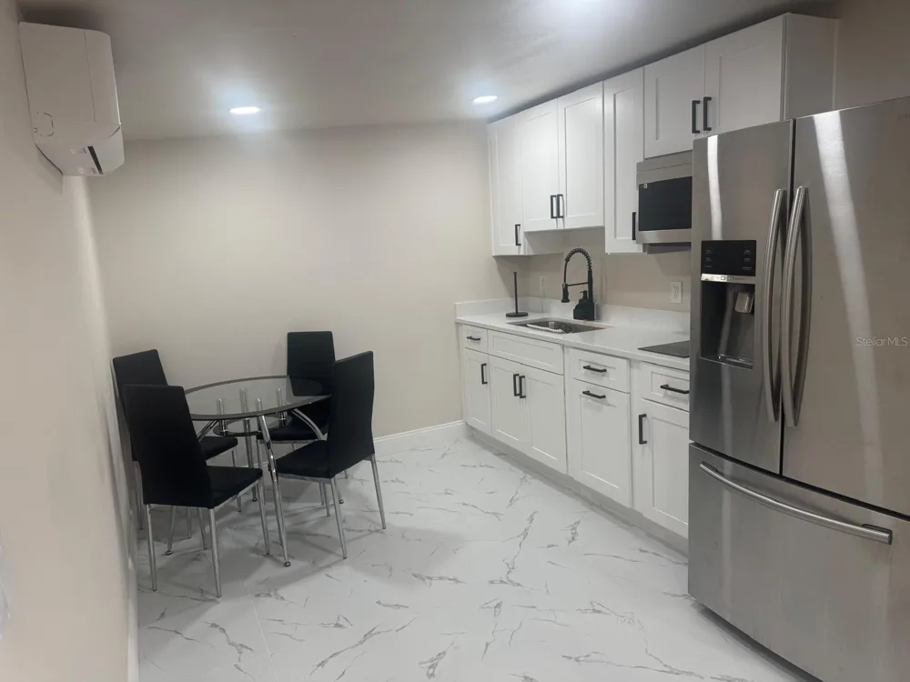 4304 W ARCH STREET Tampa, FL 33607