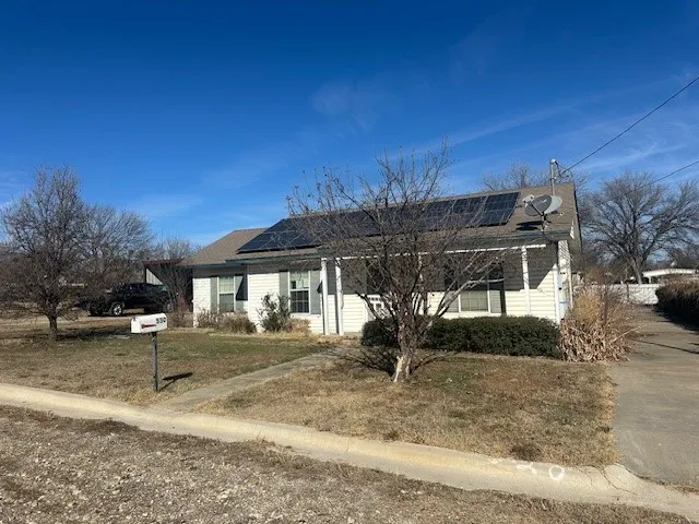 530 Richardson Street Jacksboro, TX 76458