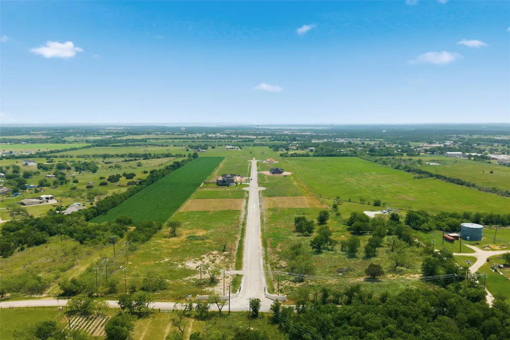 259 Lacek Mill Rd China Spring, TX 76633