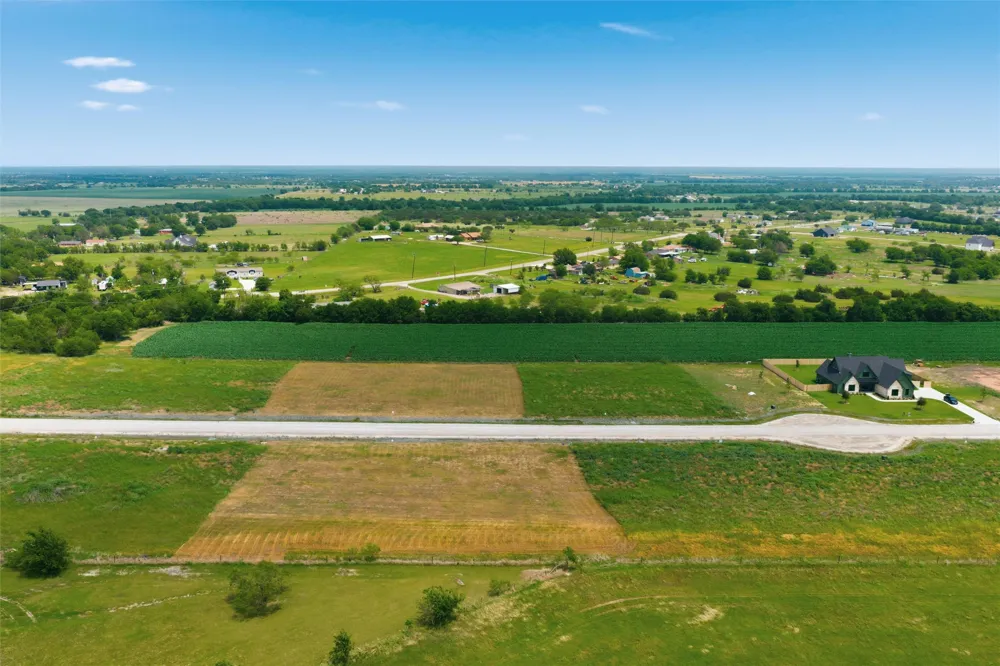 268 Lacek Mill Rd China Spring, TX 76633