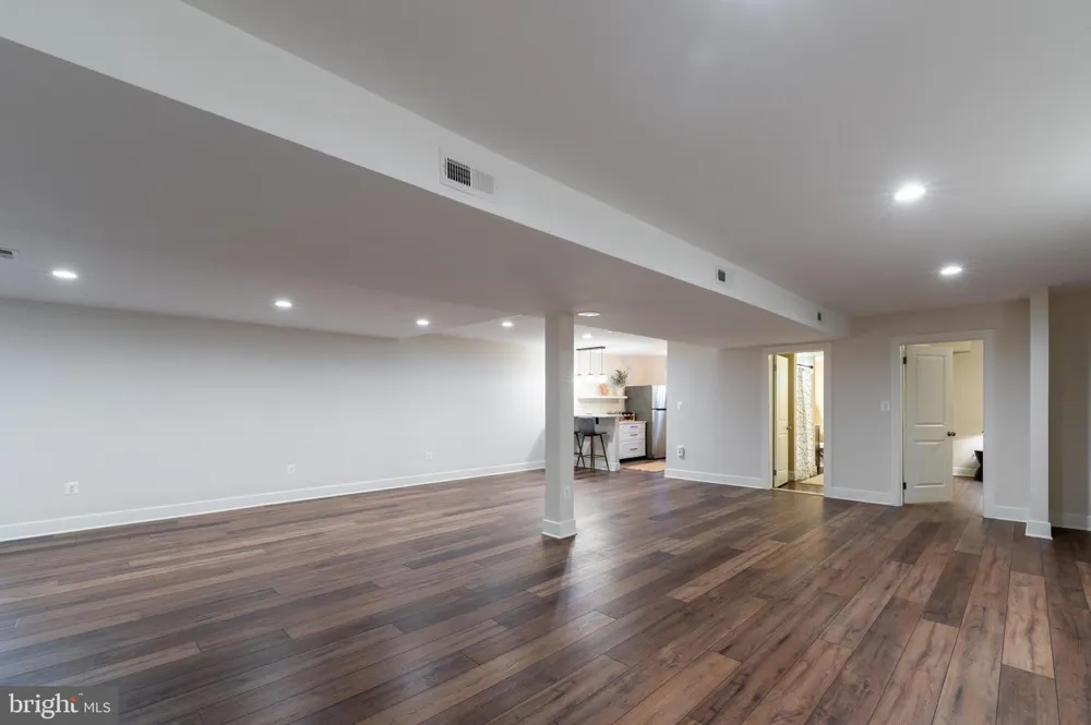 2728 OLD COURT Baltimore, MD 21208