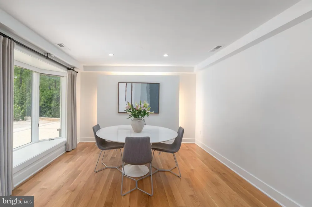 2728 OLD COURT Baltimore, MD 21208