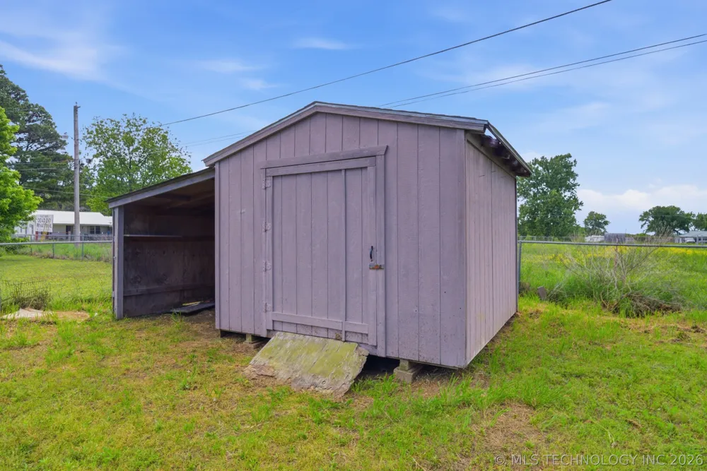 422 E 25th Street Okmulgee, OK 74447