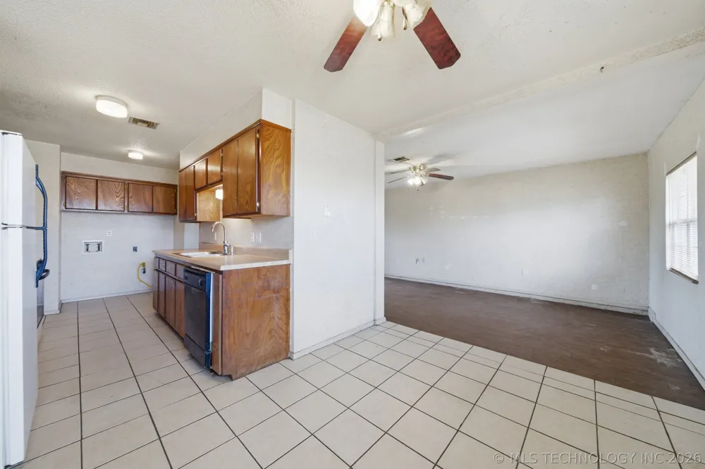 422 E 25th Street Okmulgee, OK 74447