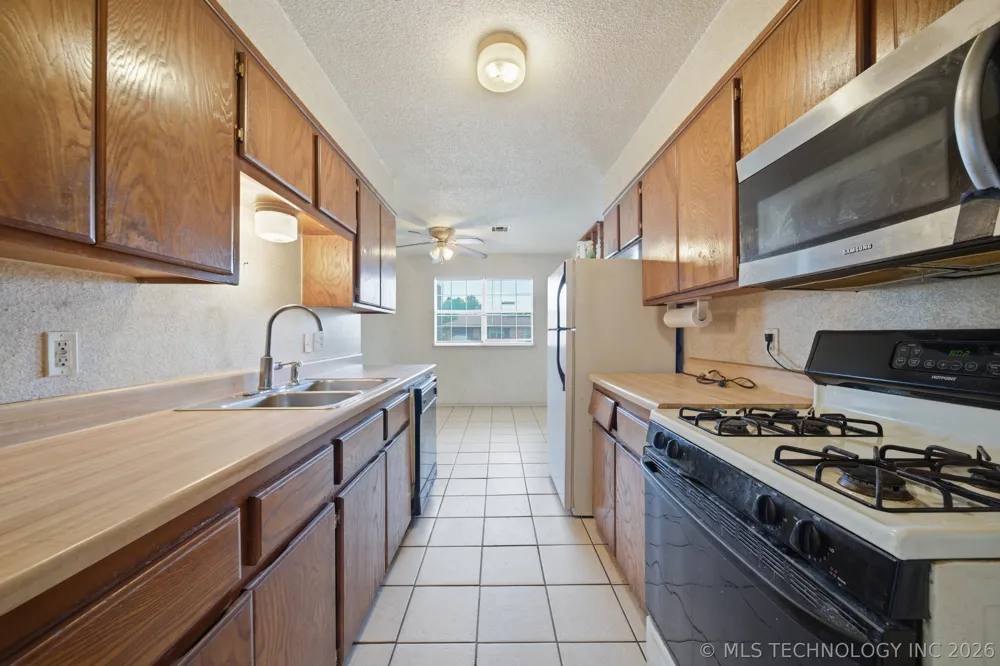 422 E 25th Street Okmulgee, OK 74447