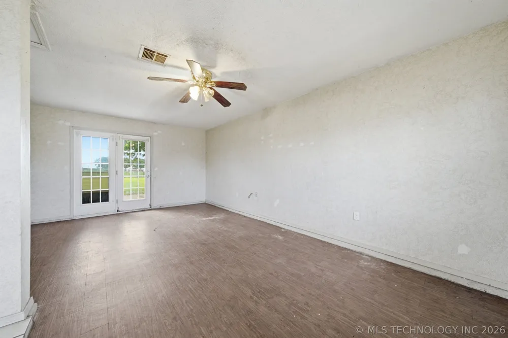 422 E 25th Street Okmulgee, OK 74447