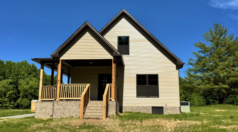 224 Redbird Lane Lafayette, TN 37083