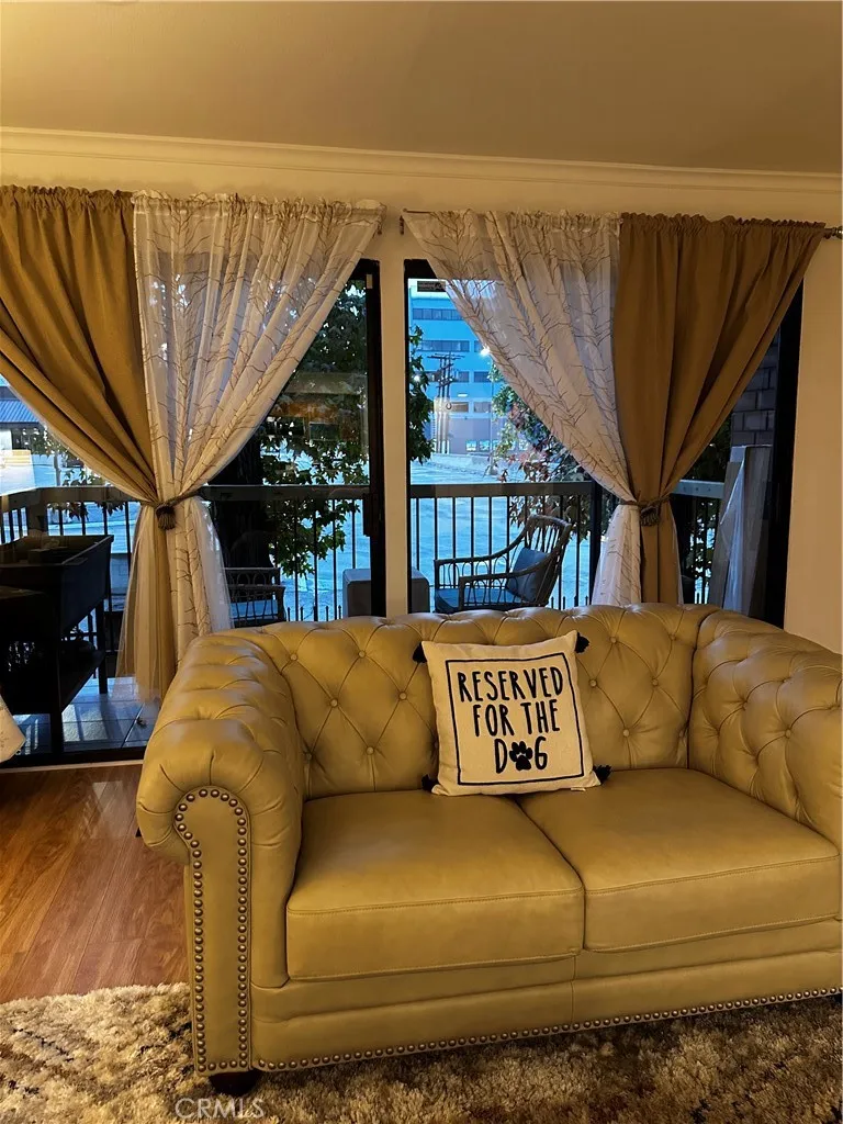 18324 Clark Street #120 Tarzana, CA 91356