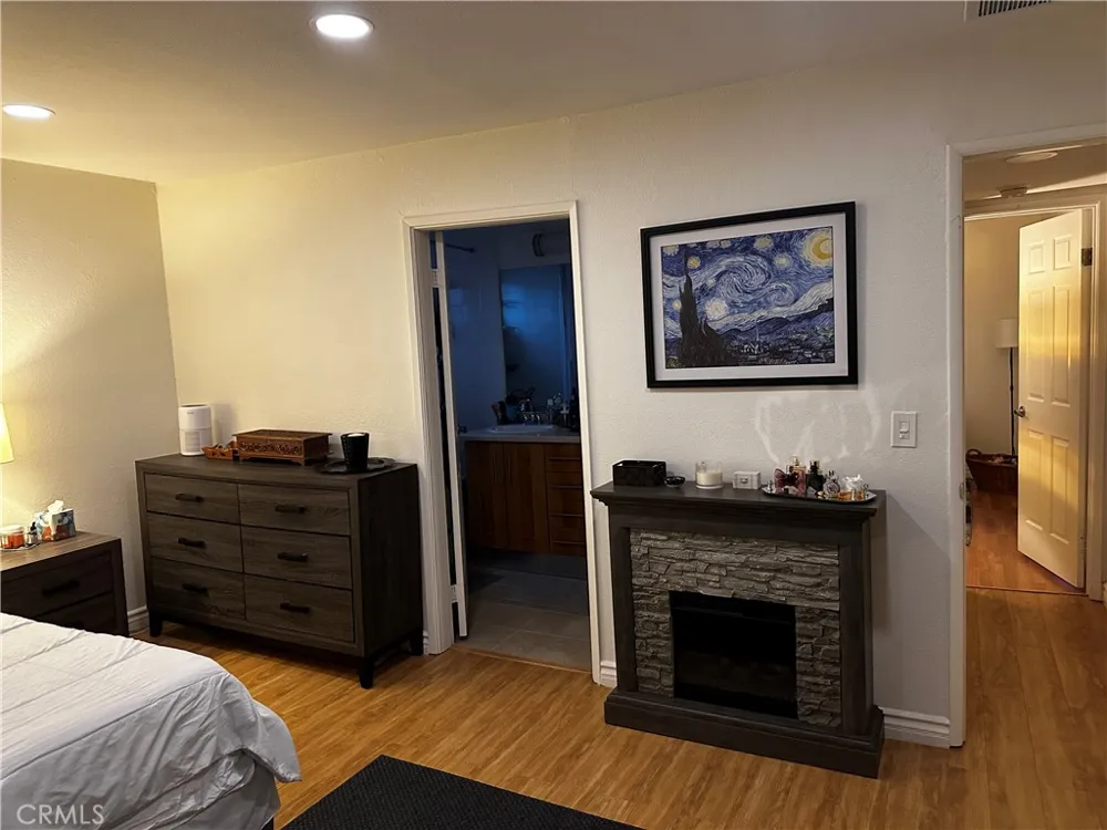 18324 Clark Street #120 Tarzana, CA 91356