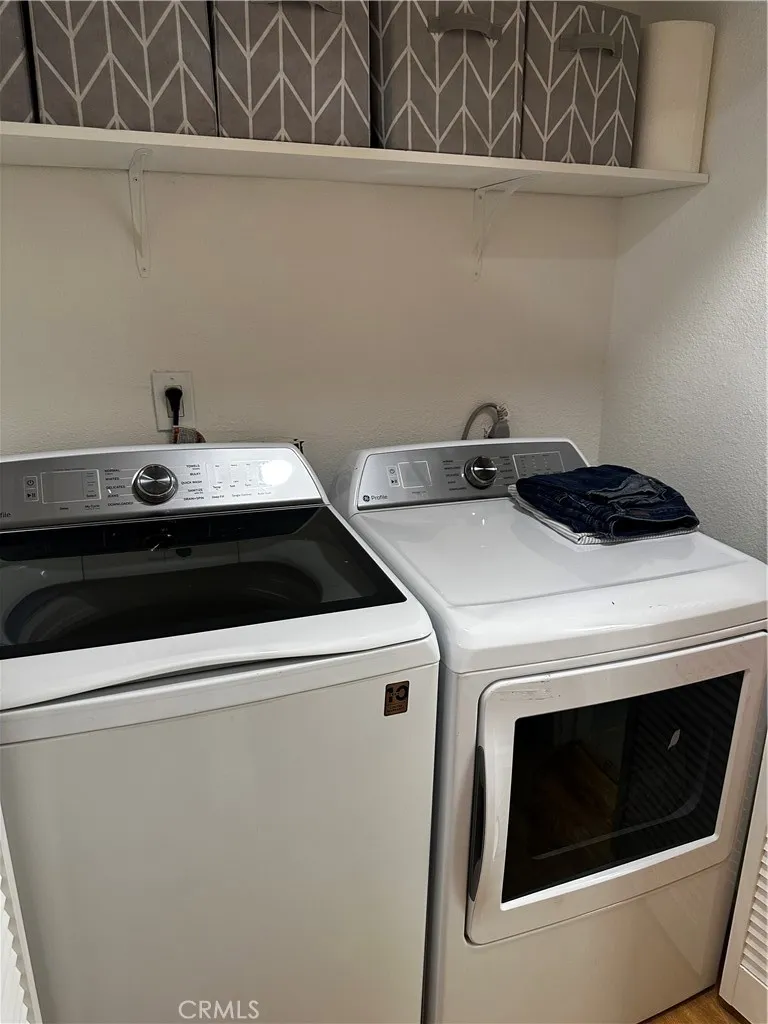 18324 Clark Street #120 Tarzana, CA 91356