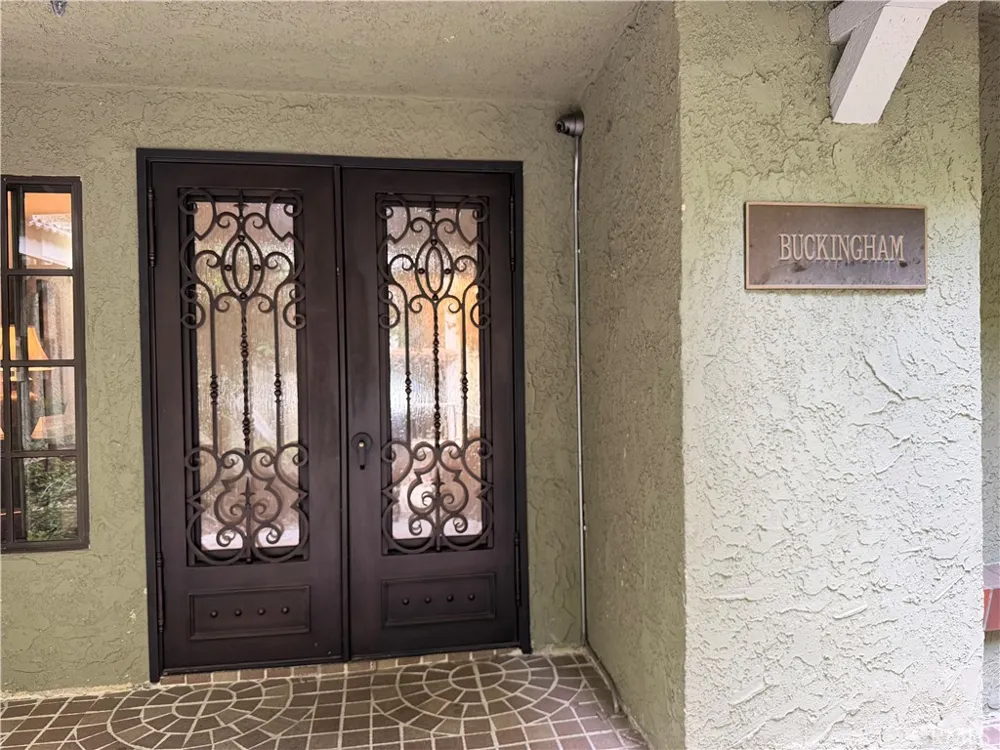 18324 Clark Street #120 Tarzana, CA 91356