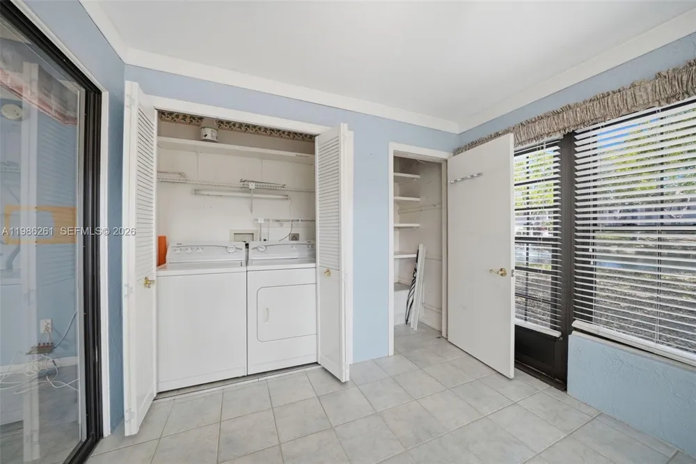 2130 ELM ST #401 Clearwater, FL 34698