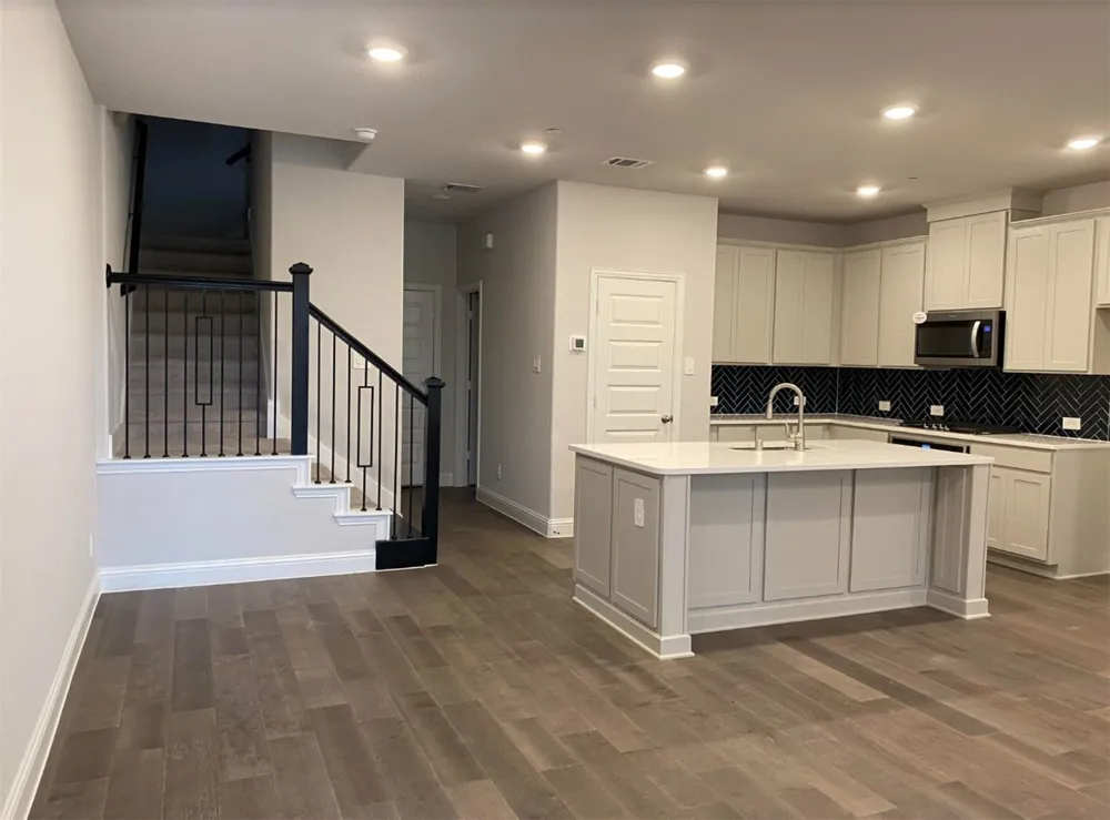 7833 Sunset Boulevard Rowlett, TX 75088