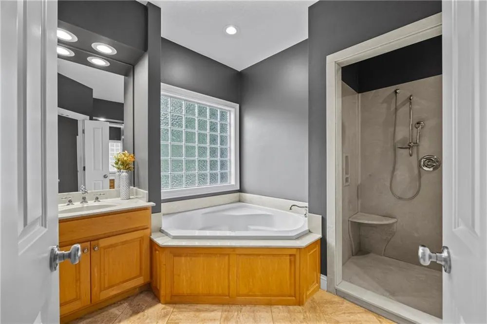 45 Highland Shoals Court Hartwell, GA 30643
